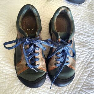 Keen lace shoes 